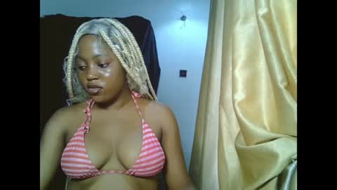 Snapshot of sweetmila9 chatting on June 27, 2026, 12:22 pm sweetmila9 online show from June 27, 2026, 12:22 pm