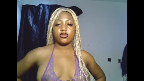 Snapshot of sweetmila9 chatting on July 14, 2026, 6:51 am sweetmila9 online show from July 14, 2026, 6:51 am