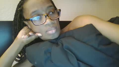 Snapshot of sweetness_cool chatting on February 9, 2025, 6:37 pm sweetness_cool online show from February 9, 2025, 6:37 pm