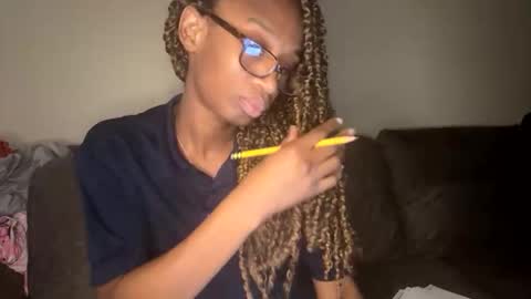 Snapshot of sweetness_cool chatting on October 25, 2025, 1:46 am sweetness_cool online show from October 25, 2025, 1:46 am