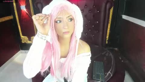 Snapshot of sweetness_siren chatting on June 12, 2026, 5:06 am siren online show from June 12, 2026, 5:06 am