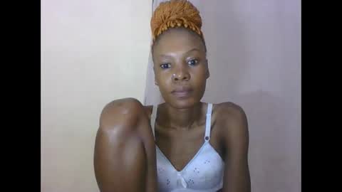 ESTHER online show from February 8, 2026, 2:04 am