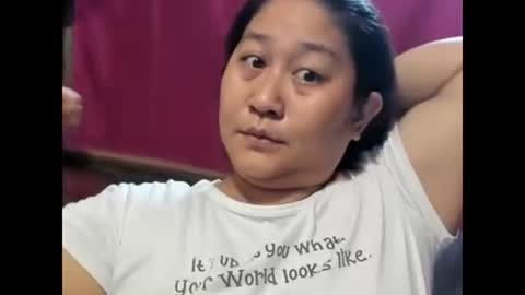 Snapshot of sweetpilipina88 chatting on December 9, 2024, 6:12 am MIA online show from December 9, 2024, 6:12 am