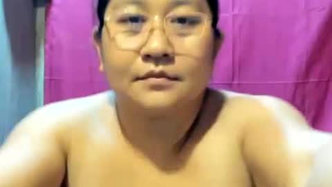 Snapshot of sweetpilipina88 chatting on December 11, 2024, 12:44 pm MIA online show from December 11, 2024, 12:44 pm