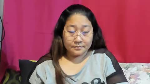 Snapshot of sweetpilipina88 chatting on February 12, 2025, 12:16 am MIA online show from February 12, 2025, 12:16 am