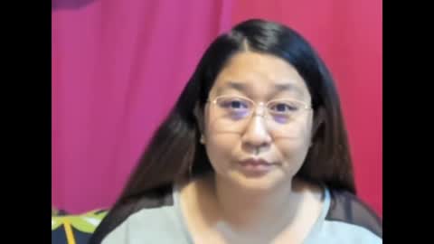 Snapshot of sweetpilipina88 chatting on February 19, 2025, 8:55 am MIA online show from February 19, 2025, 8:55 am