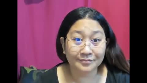 Snapshot of sweetpilipina88 chatting on February 20, 2025, 12:04 pm MIA online show from February 20, 2025, 12:04 pm