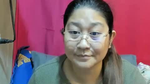 Snapshot of sweetpilipina88 chatting on March 9, 2025, 1:04 am MIA online show from March 9, 2025, 1:04 am