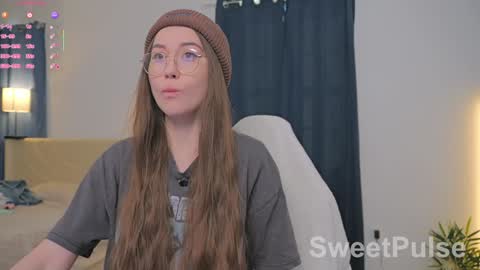 Rose online show from February 8, 2026, 9:18 pm