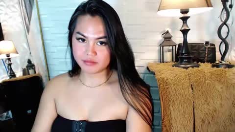 Snapshot of sweetsam14 chatting on February 8, 2025, 12:38 am sam online show from February 8, 2025, 12:38 am