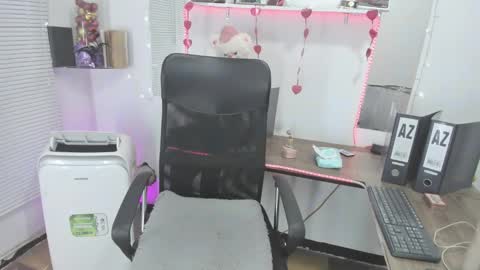 sweetsamy39715 online show from February 24, 2025, 3:42 pm