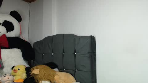 Snapshot of sweett_candy1 chatting on March 8, 2025, 5:28 am sweett_candy1 online show from March 8, 2025, 5:28 am