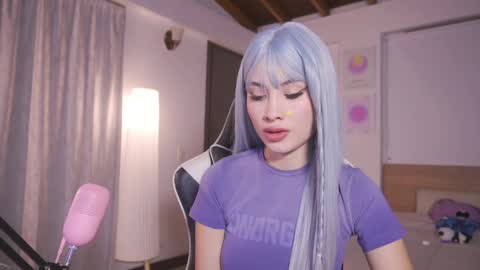 Cat independent model  online show from September 15, 2025, 1:16 am