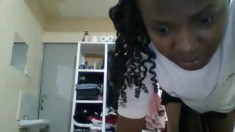 sweett_kimmie online show from May 8, 2026, 8:14 pm