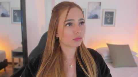 Snapshot of sweettammy_ chatting on December 13, 2024, 8:15 pm Tammy online show from December 13, 2024, 8:15 pm