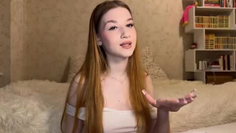 Snapshot of sweettbabyye chatting on September 9, 2025, 5:34 pm Lisa online show from September 9, 2025, 5:34 pm