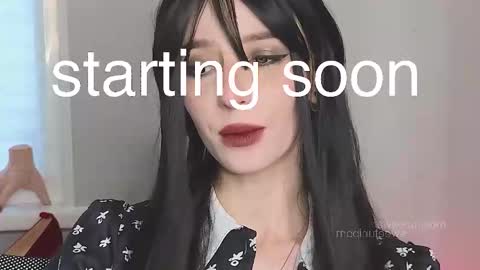 Snapshot of sweetuniporn chatting on November 8, 2025, 7:52 am Elis a little vacation Ill be here Saturday my schedules in bio online show from November 8, 2025, 7:52 am