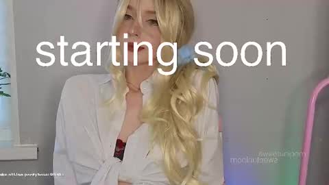 Snapshot of sweetuniporn chatting on November 9, 2025, 8:23 am Elis a little vacation Ill be here Saturday my schedules in bio online show from November 9, 2025, 8:23 am