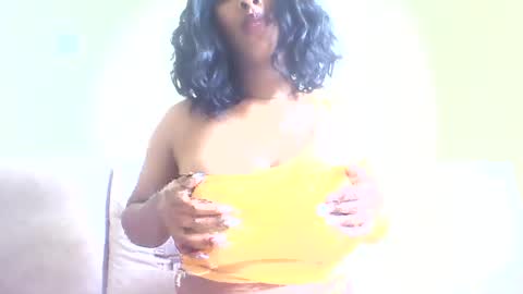 Vee online show from July 10, 2026, 8:29 am