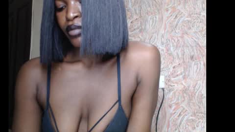 Snapshot of sweetxxboobsx chatting on September 22, 2025, 12:45 am sweetxxboobsx online show from September 22, 2025, 12:45 am