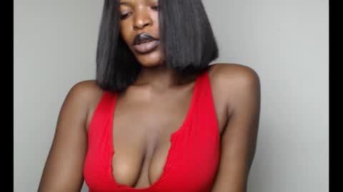 Snapshot of sweetxxboobsx chatting on November 5, 2025, 8:36 am sweetxxboobsx online show from November 5, 2025, 8:36 am