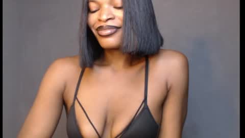 Snapshot of sweetxxboobsx chatting on July 15, 2026, 8:19 am sweetxxboobsx online show from July 15, 2026, 8:19 am
