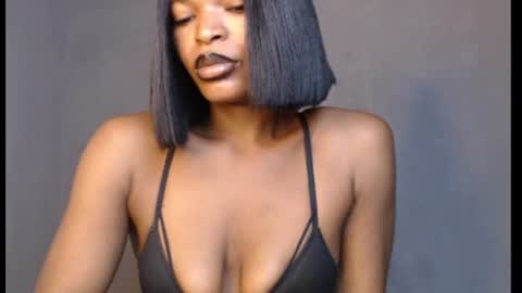 Snapshot of sweetxxboobsx chatting on July 19, 2026, 7:45 am sweetxxboobsx online show from July 19, 2026, 7:45 am