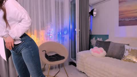 Snapshot of sweety_rinushka_ chatting on October 5, 2025, 3:32 pm Katerina online show from October 5, 2025, 3:32 pm