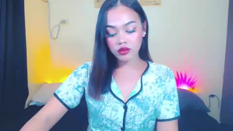 Snapshot of sweety_shane chatting on June 23, 2026, 12:25 pm sweety_shane online show from June 23, 2026, 12:25 pm
