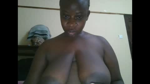 sweetyass25 online show from October 17, 2025, 7:27 pm