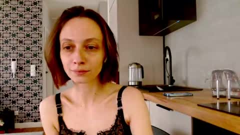 sweetycherrylove online show from May 7, 2026, 11:15 am