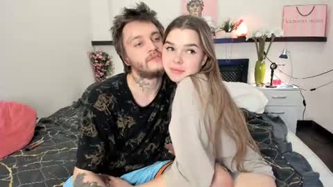 Olivia and oliver online show from June 16, 2026, 10:45 pm