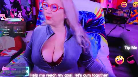 Snapshot of sweetylisahard chatting on December 5, 2025, 9:18 am Lisa online show from December 5, 2025, 9:18 am