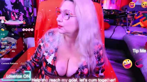 Snapshot of sweetylisahard chatting on December 14, 2025, 11:26 am Lisa online show from December 14, 2025, 11:26 am