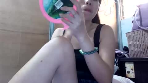 sweetymel14 online show from November 12, 2025, 4:46 am