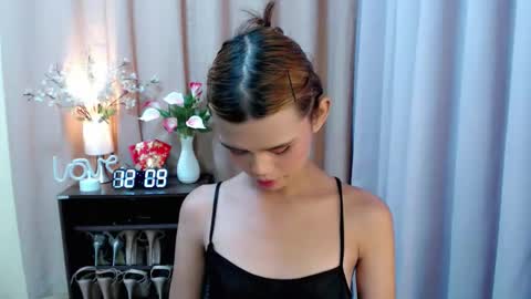 Snapshot of sweetytrannygirlxx chatting on October 2, 2025, 4:08 am Megan online show from October 2, 2025, 4:08 am
