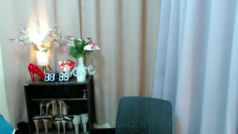 Snapshot of sweetytrannygirlxx chatting on October 23, 2025, 3:39 am Megan online show from October 23, 2025, 3:39 am