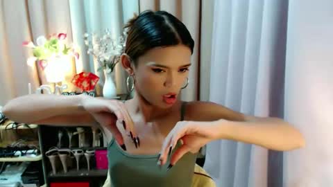 Snapshot of sweetytrannygirlxx chatting on February 3, 2026, 5:27 am Megan online show from February 3, 2026, 5:27 am