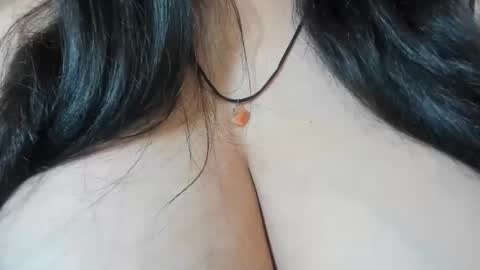 Snapshot of sweewoman_ chatting on February 25, 2026, 2:59 pm Miranda online show from February 25, 2026, 2:59 pm