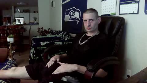 Snapshot of swelteringk chatting on December 22, 2024, 1:45 am Kile online show from December 22, 2024, 1:45 am