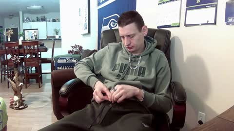 Snapshot of swelteringk chatting on February 2, 2025, 2:06 am Kile online show from February 2, 2025, 2:06 am