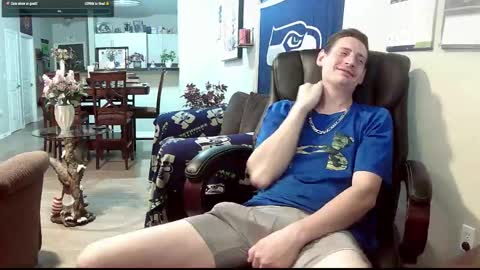 Snapshot of swelteringk chatting on November 11, 2025, 4:56 am Kile online show from November 11, 2025, 4:56 am