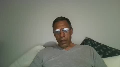 swimmerbod2495 online show from April 29, 2026, 7:56 am