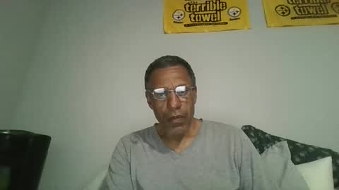swimmerbod2495 online show from May 1, 2026, 2:27 am