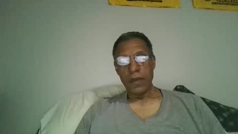 swimmerbod2495 online show from May 3, 2026, 11:27 am