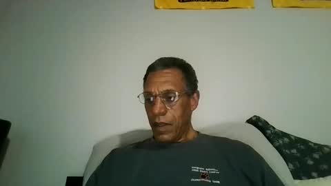 swimmerbod2495 online show from May 9, 2026, 1:44 am
