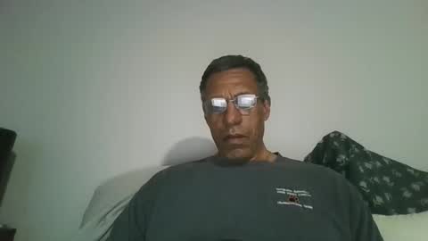 swimmerbod2495 online show from May 11, 2026, 1:22 am