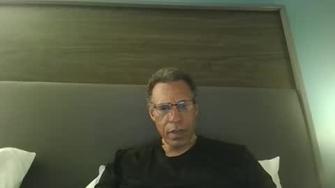 swimmerbod2495 online show from May 16, 2026, 6:54 am
