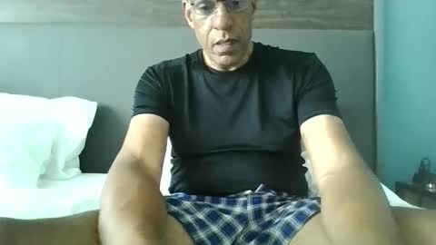 swimmerbod2495 online show from May 16, 2026, 6:07 pm