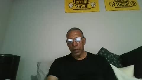 swimmerbod2495 online show from May 18, 2026, 5:24 am